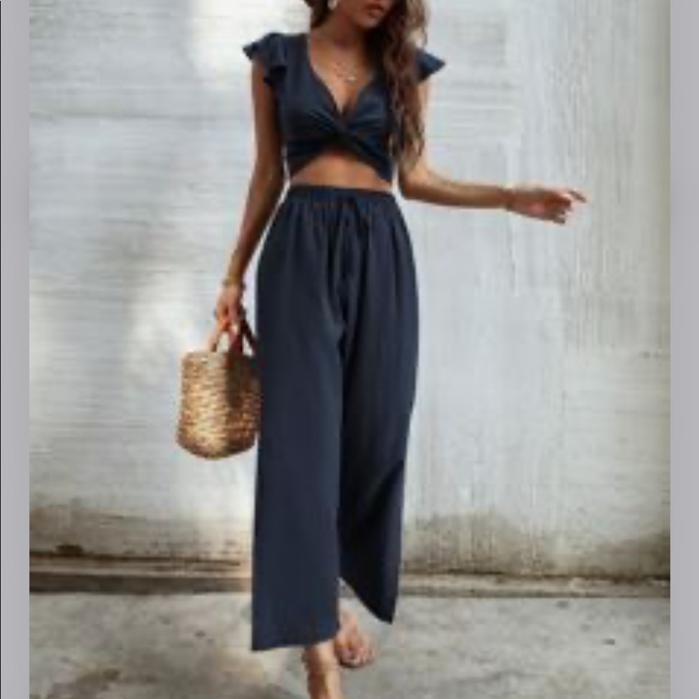 Two piece set in size Large